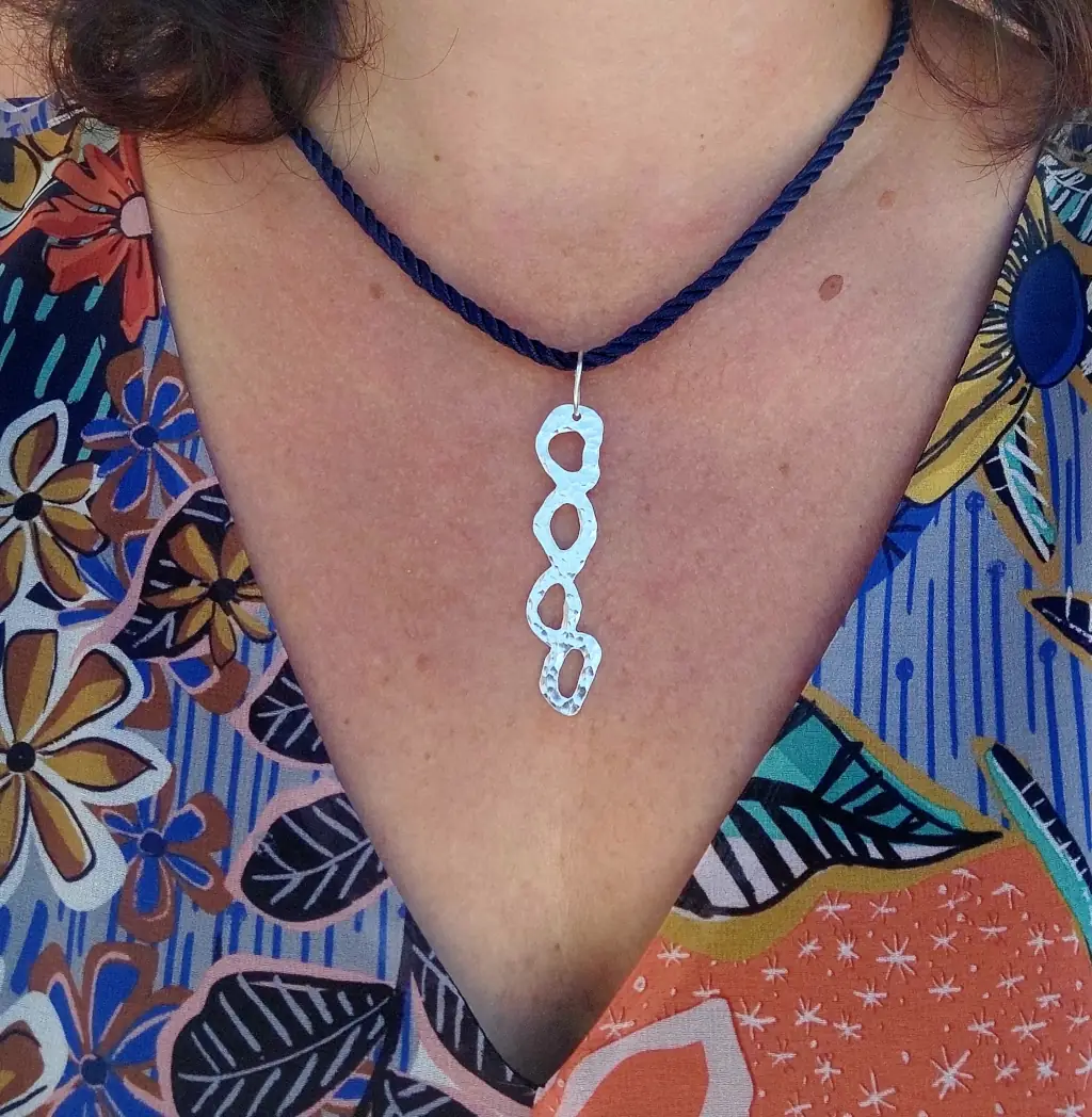 Collier aluminium ajouré